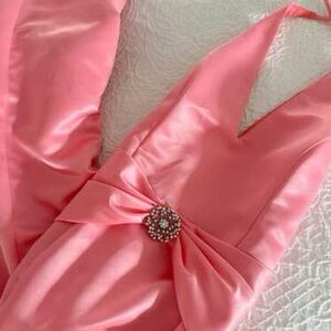 1980-90s Vintage Jessica McClintock for Gunne Sax Halter Evening Gown/Prom Dress